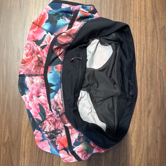 Lululemon speed shorts 2.5” - Picture 3 of 3